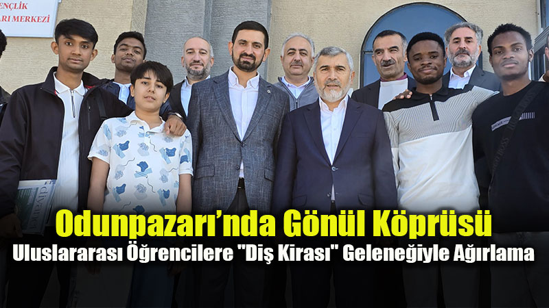 Uluslararas� ��rencilere "Di� Kiras�" Gelene�iyle A��rlama